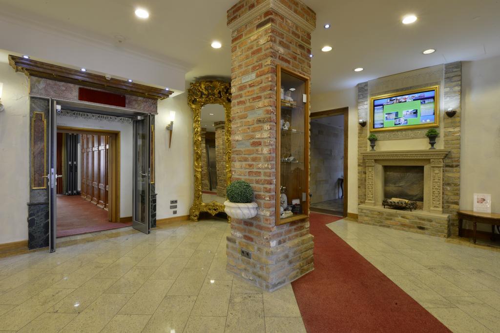 אוגסבורג Ringhotel Alpenhof - Patchworkhotel מראה חיצוני תמונה
