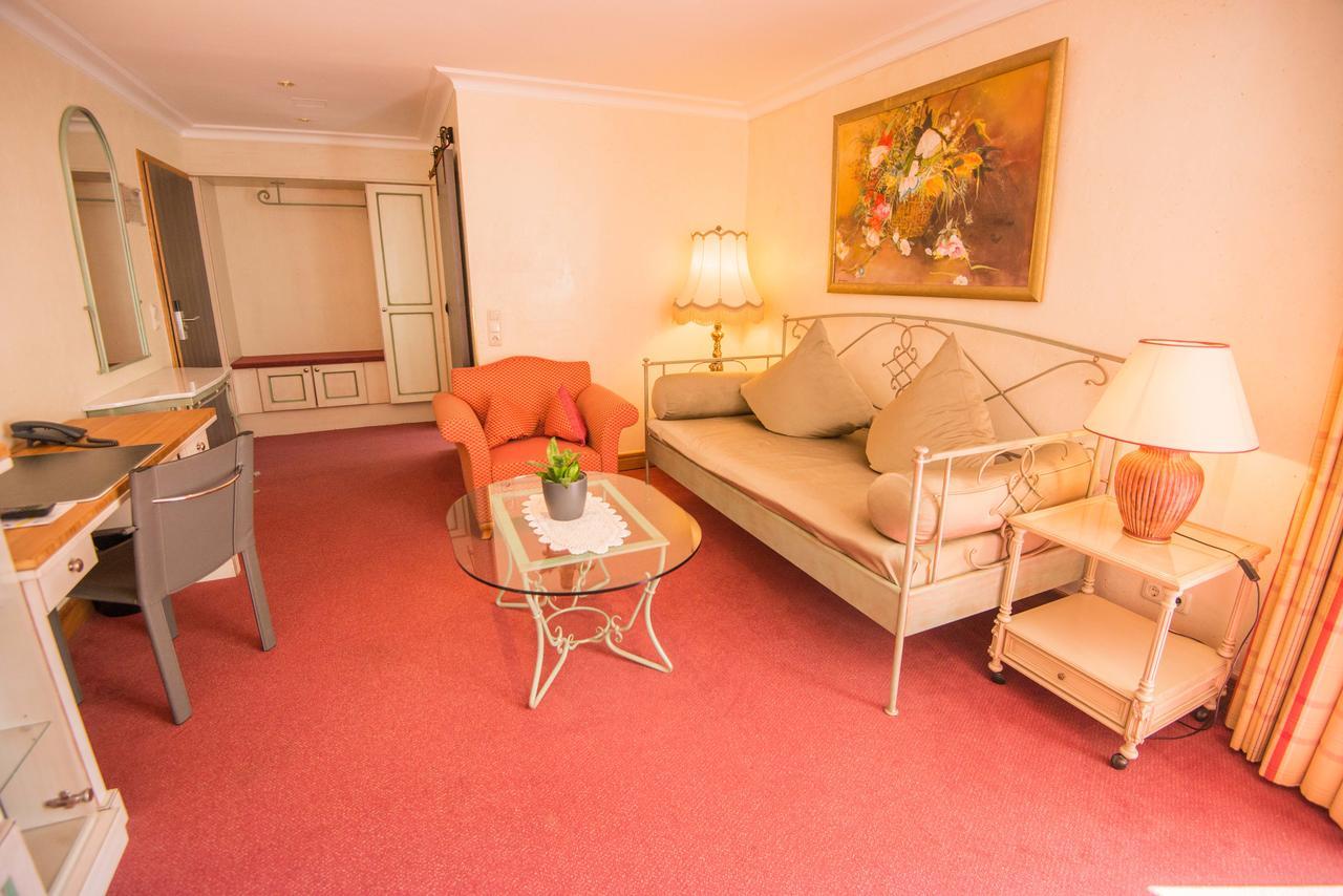 אוגסבורג Ringhotel Alpenhof - Patchworkhotel מראה חיצוני תמונה